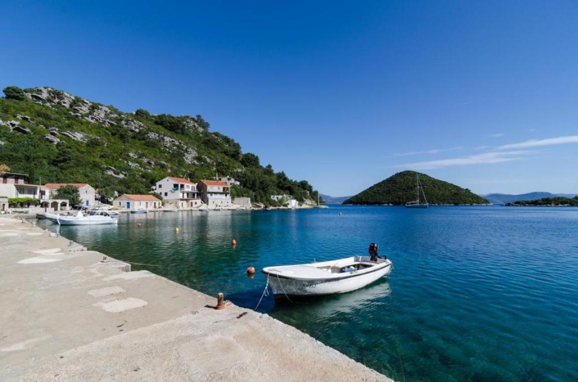 New Sea Song Apartment Maranovici